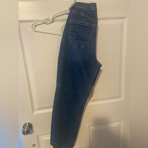 American eagle mom jeans. Size 8.